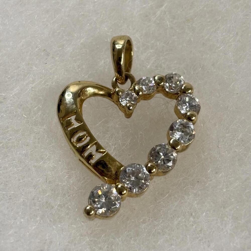 Sterling Mom heart pendant - Picture 1 of 5
